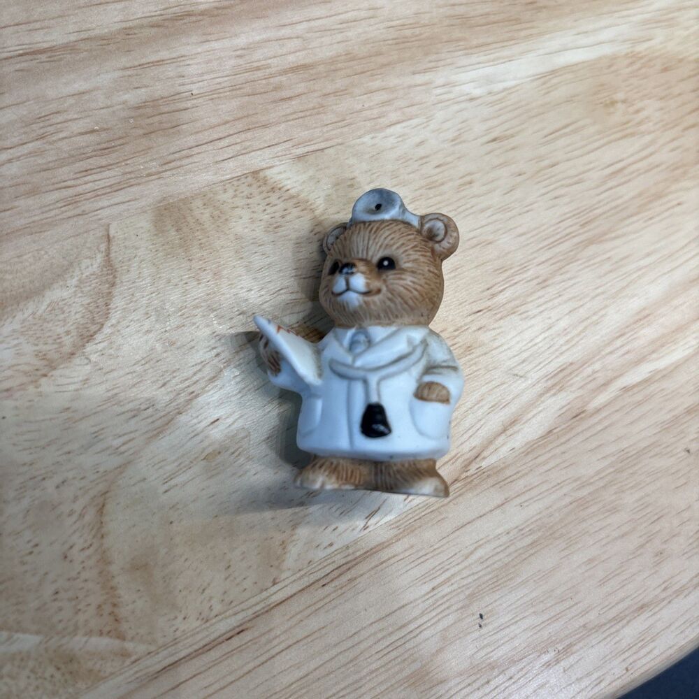 Vintage HOMCO Miniature Career Bear Figurine 2" Doctor #8820 . 1980s - Picture 6 of 7
